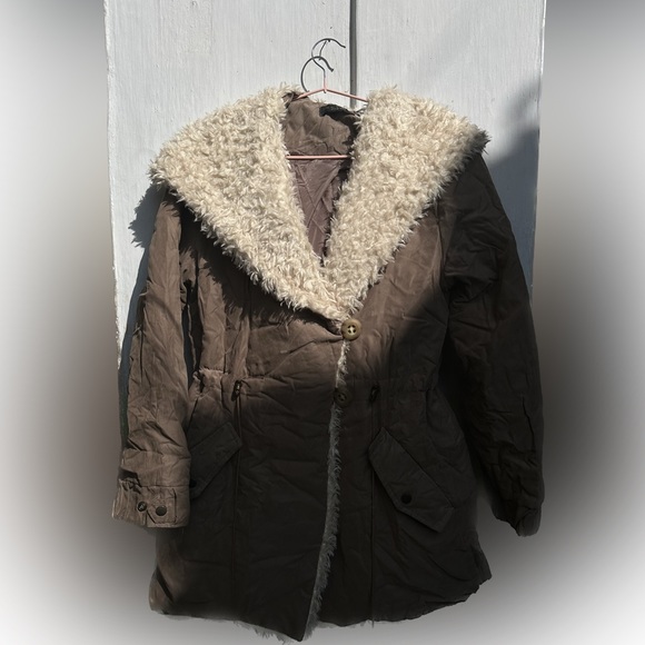 Fur coat - Picture 8 of 13